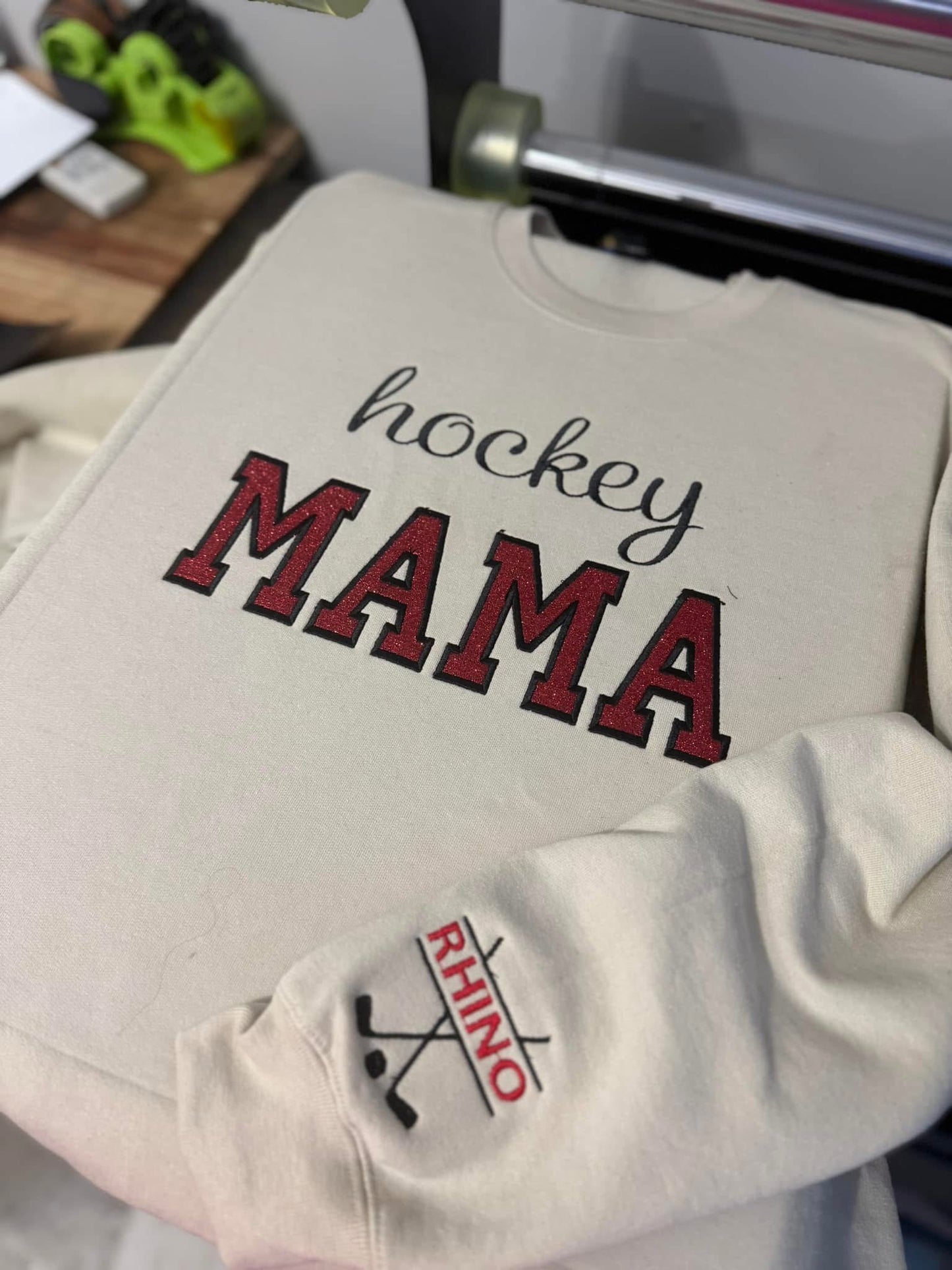 Embroidered sports sweatshirt